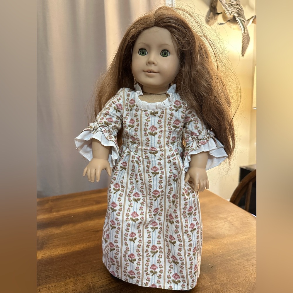 Retired Ameri Girl Doll Felicity